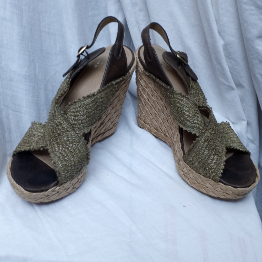 STUART WEITZMAN Olive Raffia Espadrilles - Picture 8 of 8